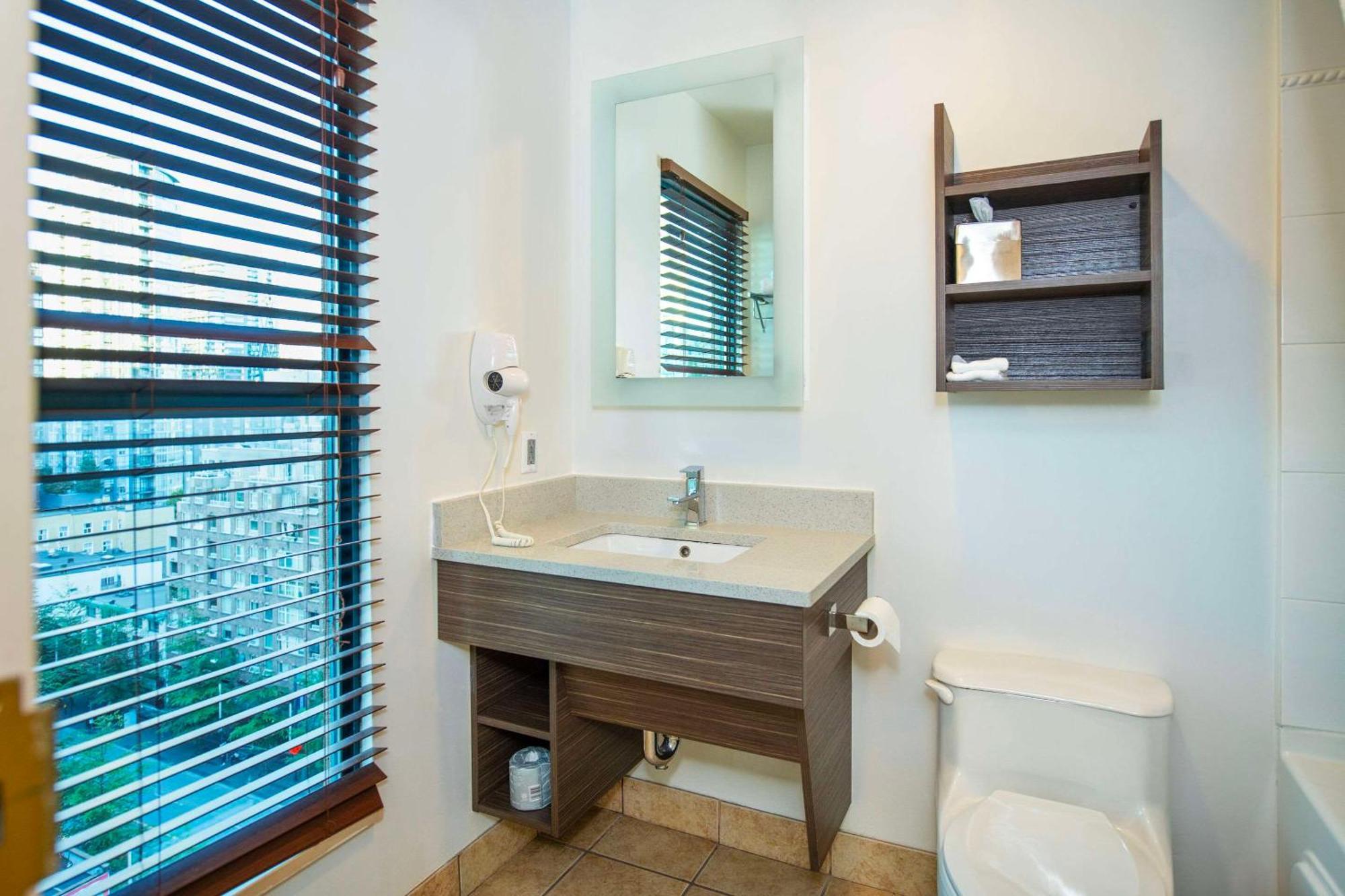 Grand Park Hotel & Suites Downtown Vancouver, Ascend Hotel Collection Eksteriør bilde